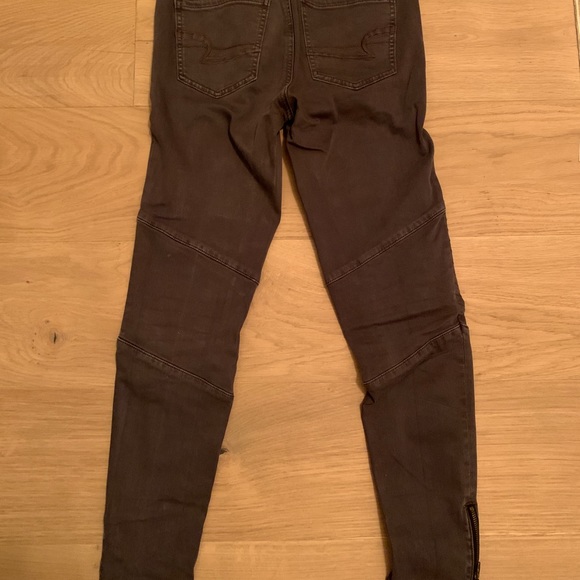 Dark grey jeans from American Eagle - Picture 2 of 6